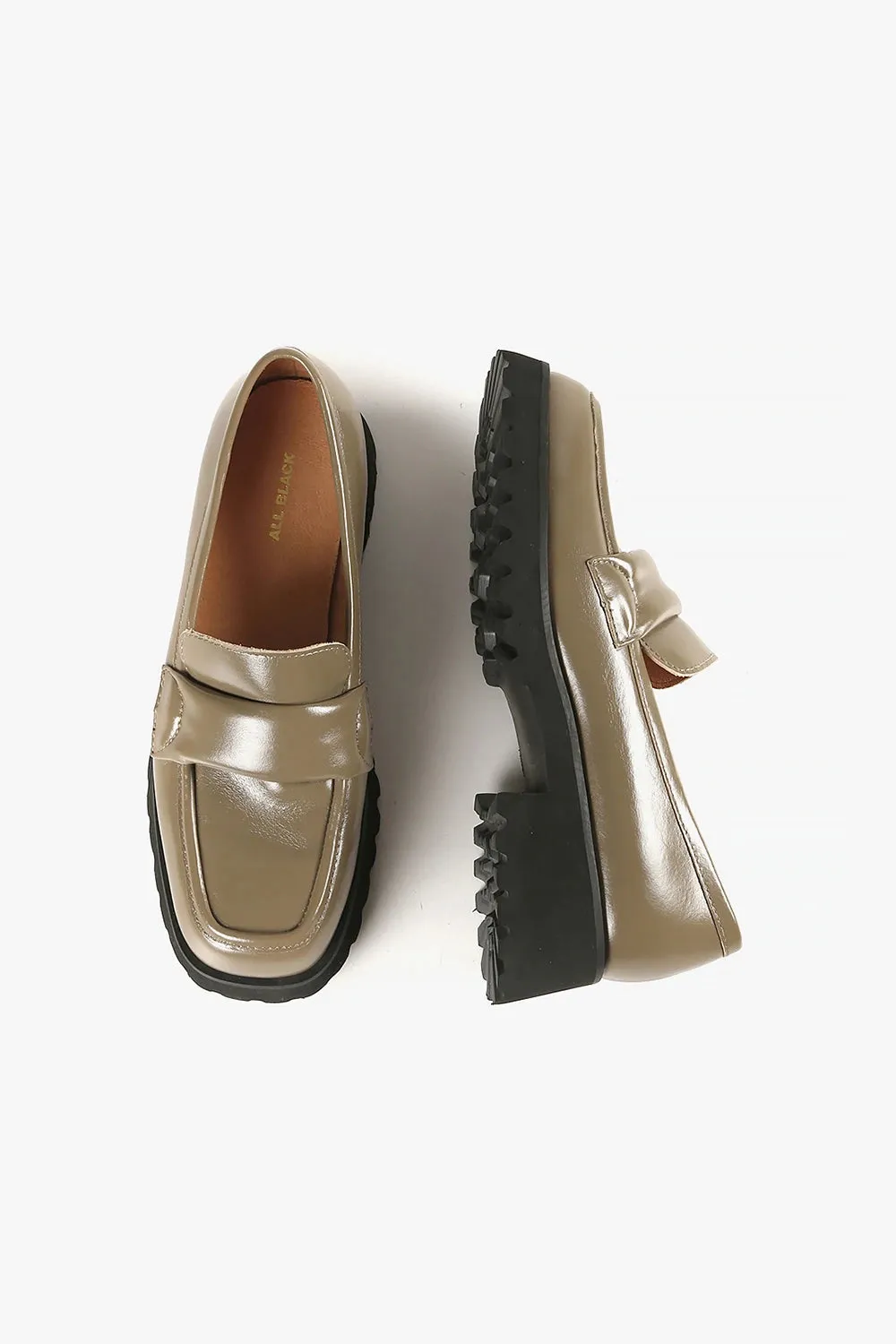 ALL BLACK Banded Lugg Loafer