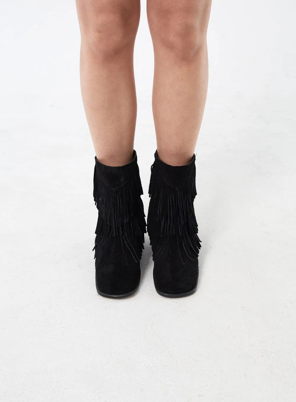 Fringe Ankle Boots CM315