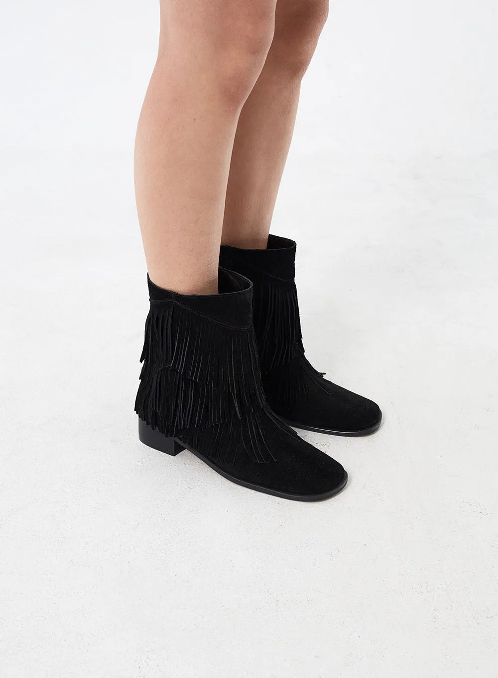 Fringe Ankle Boots CM315