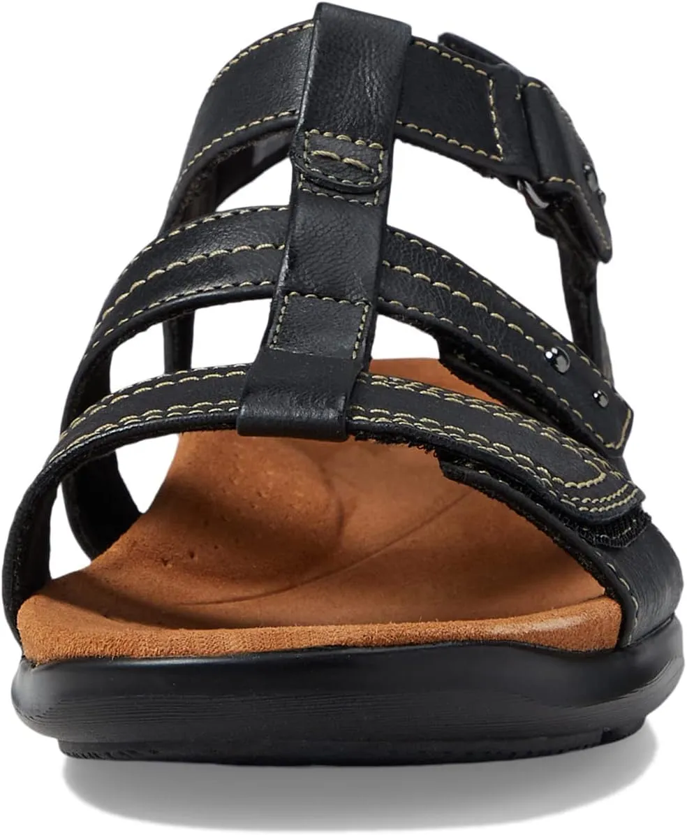 Kitly Step Clarks Flat Sandals in Black/Black Leather