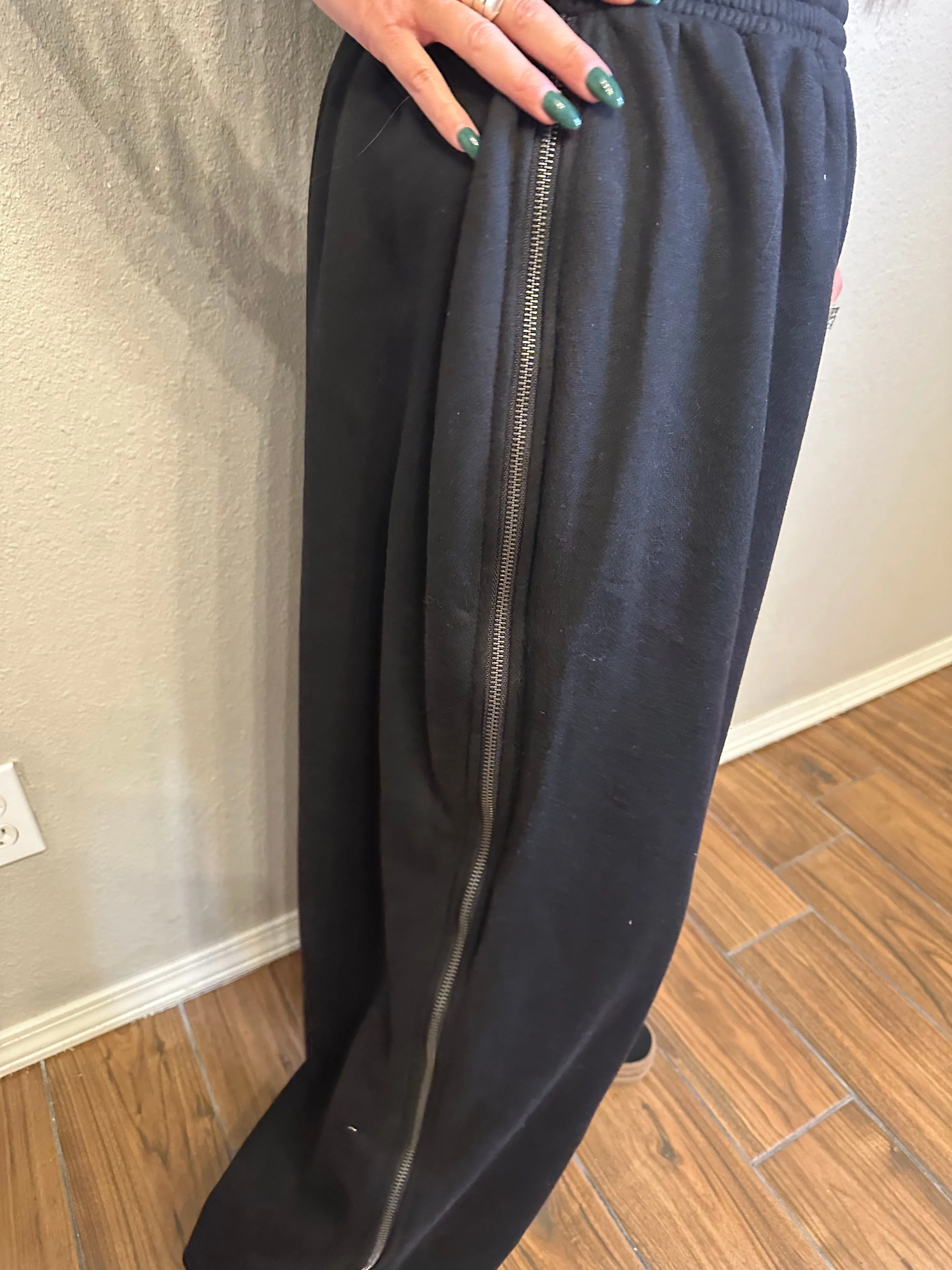Make a statement Sweats