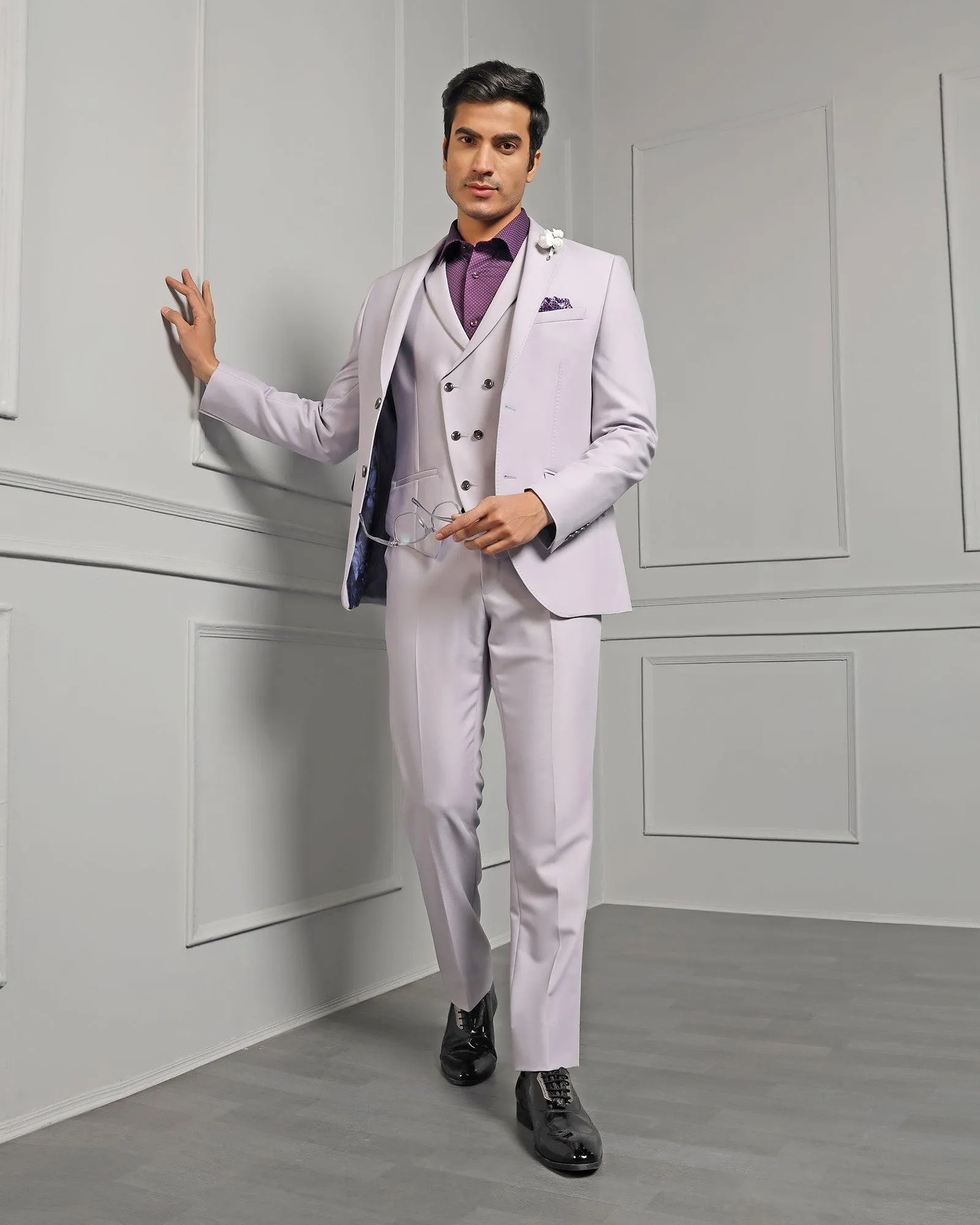 Three Piece Lavender Solid Formal Suit - Raylit